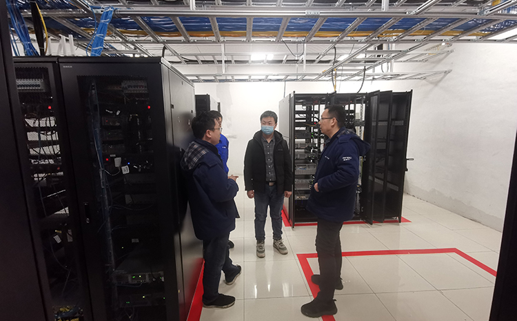 金雞灘煤礦數(shù)據(jù)機房全氟己酮自動滅火裝置安裝完成！